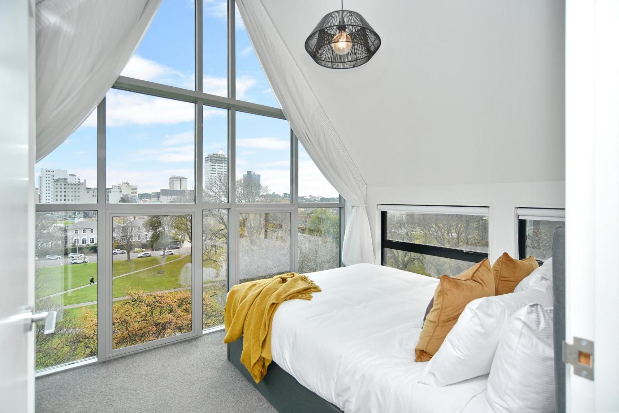 Latimer Loft - Christchurch Holiday Homes Exterior foto